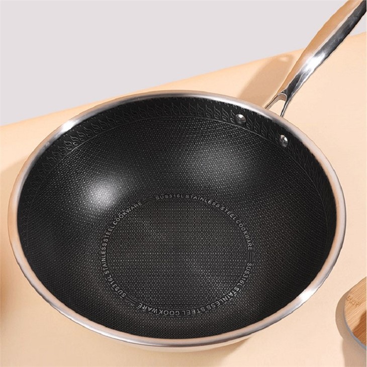 frying-pan-with-lid.5(001)